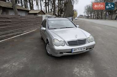 Седан Mercedes-Benz C-Class 2003 в 