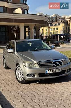 Седан Mercedes-Benz C-Class 2008 в 