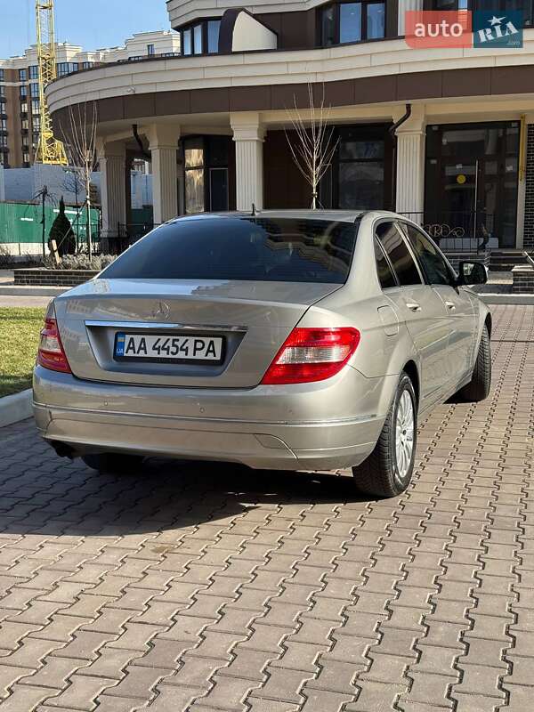 Седан Mercedes-Benz C-Class 2008 в Киеве