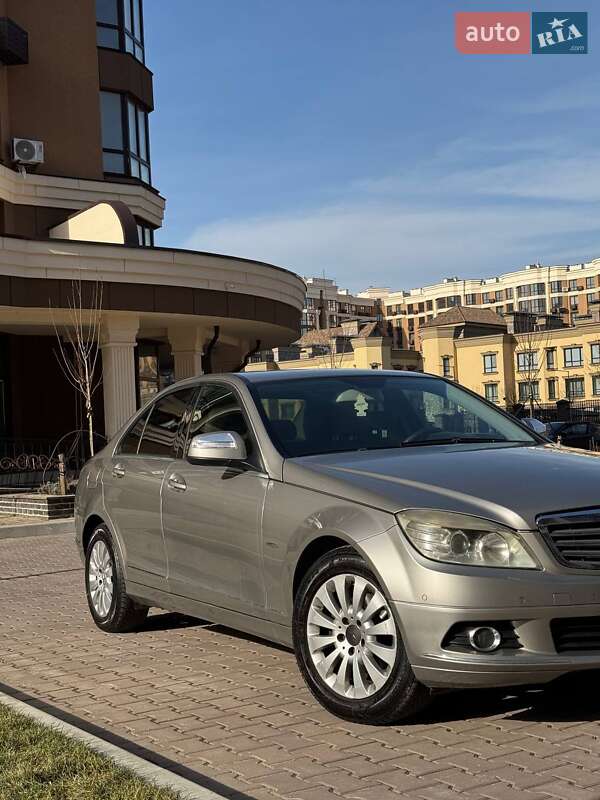 Седан Mercedes-Benz C-Class 2008 в Киеве
