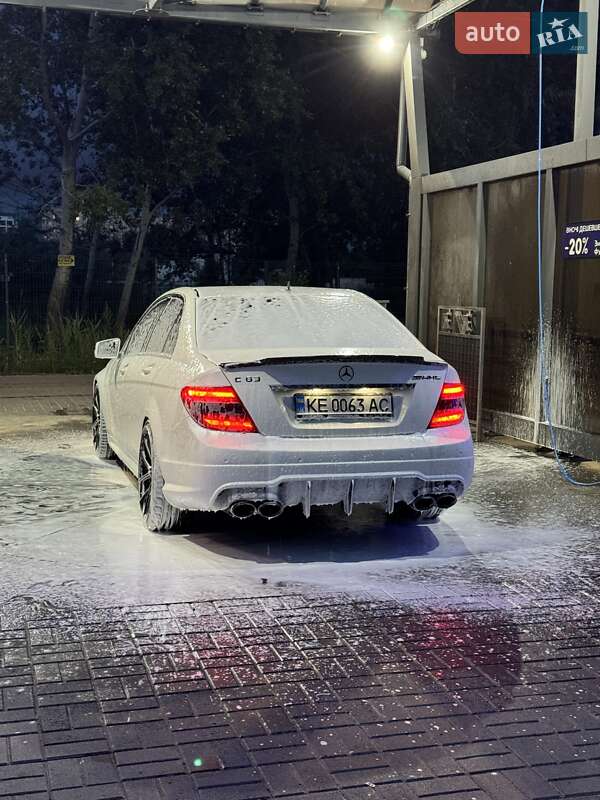 Седан Mercedes-Benz C-Class 2013 в Днепре