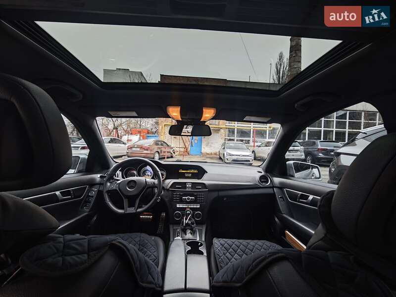 Седан Mercedes-Benz C-Class 2011 в Полтаві