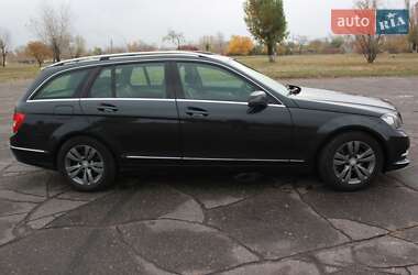 Универсал Mercedes-Benz C-Class 2014 в 