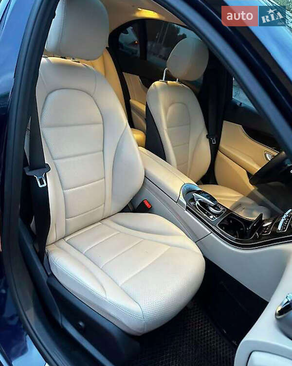 Седан Mercedes-Benz C-Class 2015 в Киеве