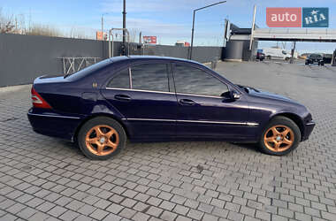Седан Mercedes-Benz C-Class 2002 в 
