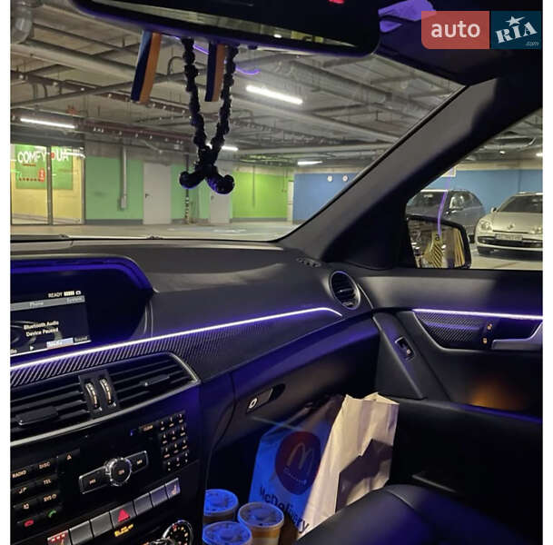 Седан Mercedes-Benz C-Class 2011 в Луцке