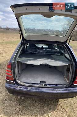 Универсал Mercedes-Benz C-Class 2002 в 
