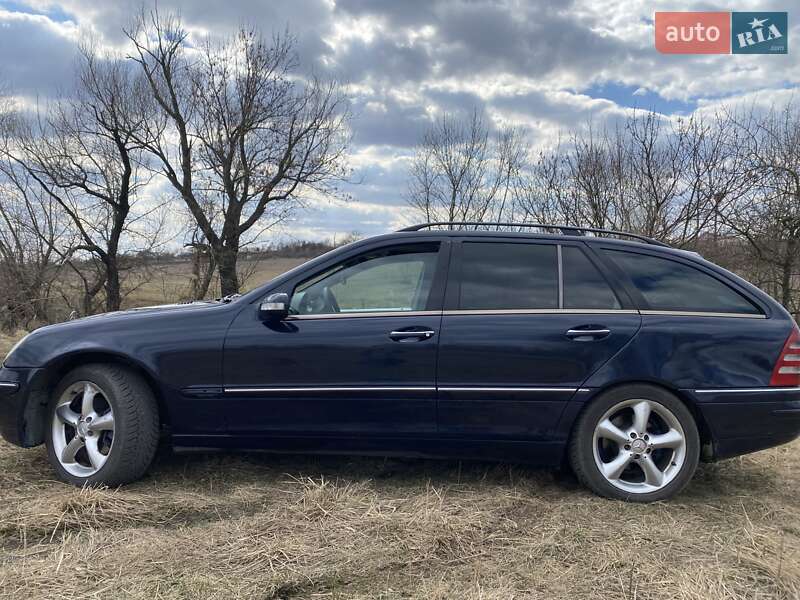 Универсал Mercedes-Benz C-Class 2002 в Днепре