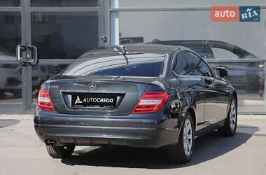 Купе Mercedes-Benz C-Class 2013 в 