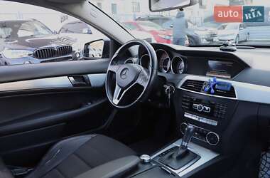 Купе Mercedes-Benz C-Class 2013 в 