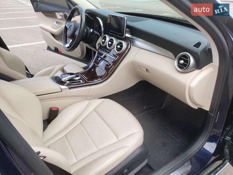 Седан Mercedes-Benz C-Class 2016 в Харькове