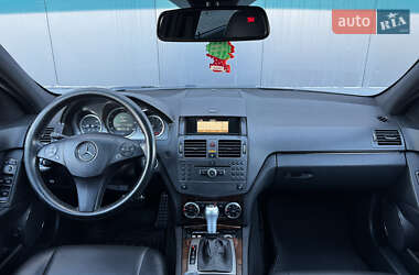Седан Mercedes-Benz C-Class 2009 в 