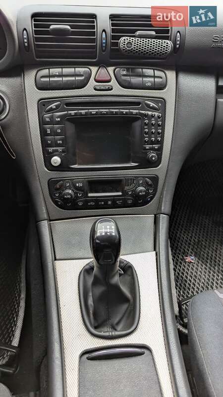 Купе Mercedes-Benz C-Class 2003 в Чернівцях