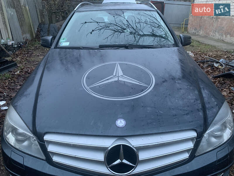Универсал Mercedes-Benz C-Class 2009 в Херсоне