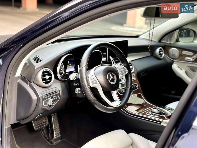 Седан Mercedes-Benz C-Class 2016 в Киеве