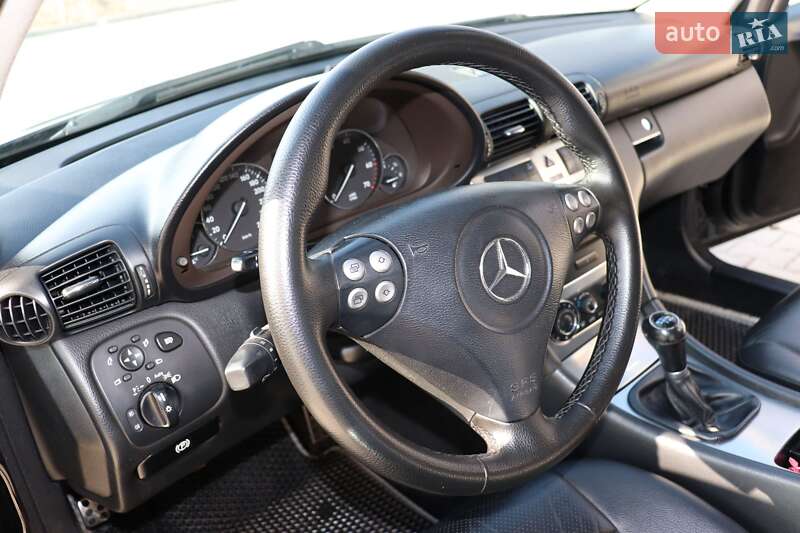 Универсал Mercedes-Benz C-Class 2004 в Ивано-Франковске