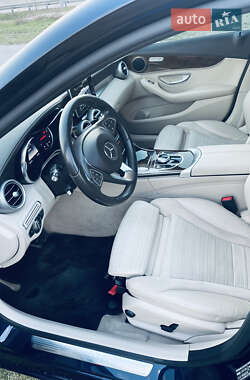 Седан Mercedes-Benz C-Class 2017 в 