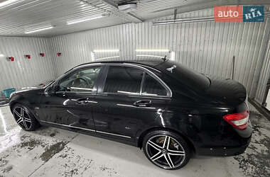Седан Mercedes-Benz C-Class 2010 в 