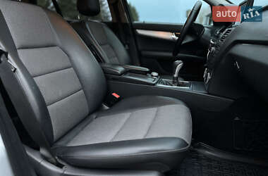 Универсал Mercedes-Benz C-Class 2010 в 