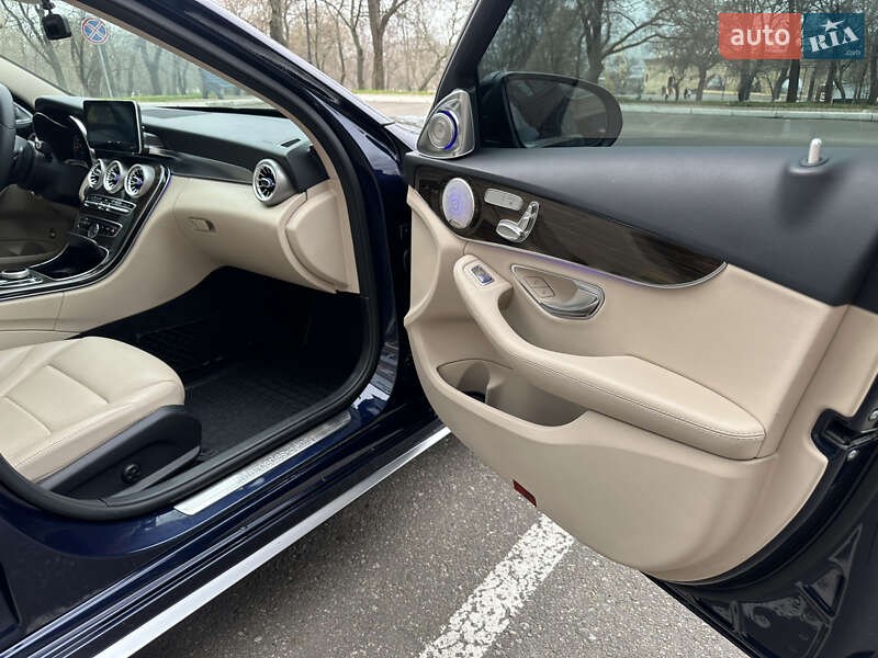 Седан Mercedes-Benz C-Class 2017 в Одессе