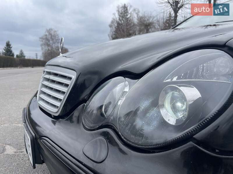Седан Mercedes-Benz C-Class 2003 в Белой Церкви
