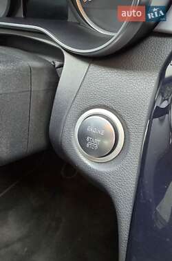 Седан Mercedes-Benz C-Class 2015 в 