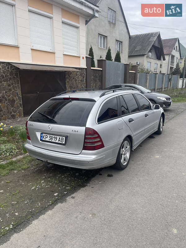 Универсал Mercedes-Benz C-Class 2006 в Запорожье