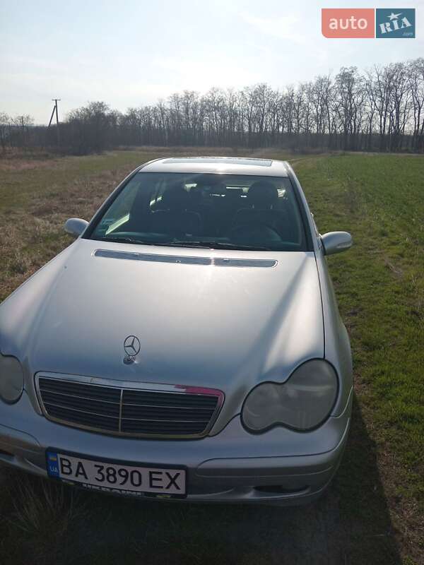 Седан Mercedes-Benz C-Class 2002 в Кропивницькому