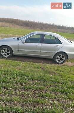 Седан Mercedes-Benz C-Class 2002 в 