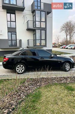 Седан Mercedes-Benz C-Class 2011 в 