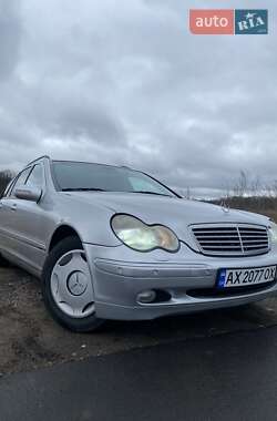 Универсал Mercedes-Benz C-Class 2001 в 