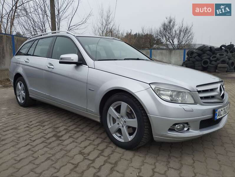 Универсал Mercedes-Benz C-Class 2010 в 