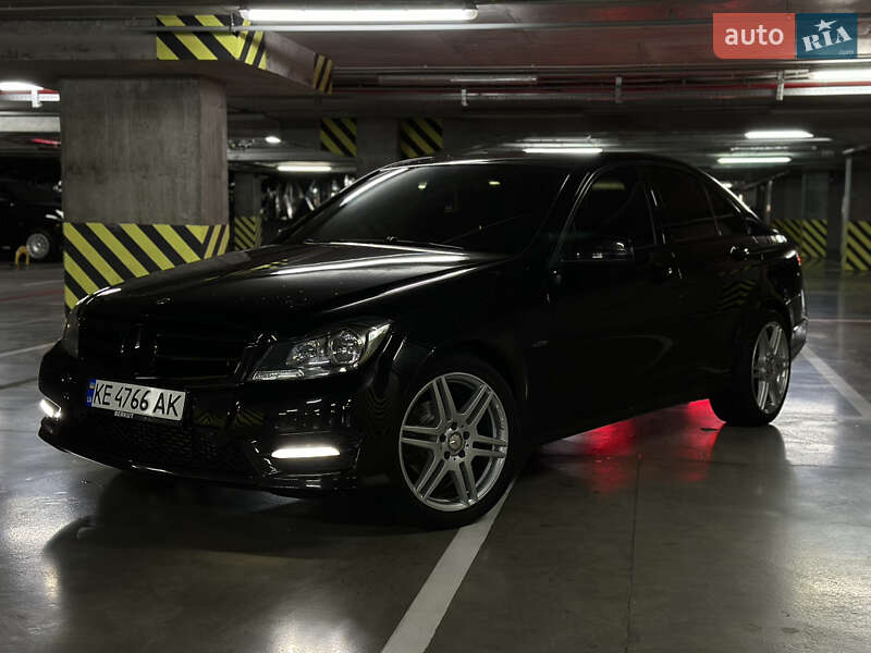 Mercedes-Benz C-Class 2009