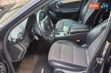 Універсал Mercedes-Benz C-Class 2004 в Чернівцях