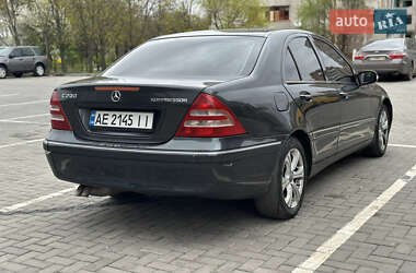 Седан Mercedes-Benz C-Class 2000 в 