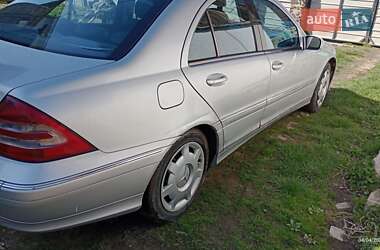Седан Mercedes-Benz C-Class 2002 в 