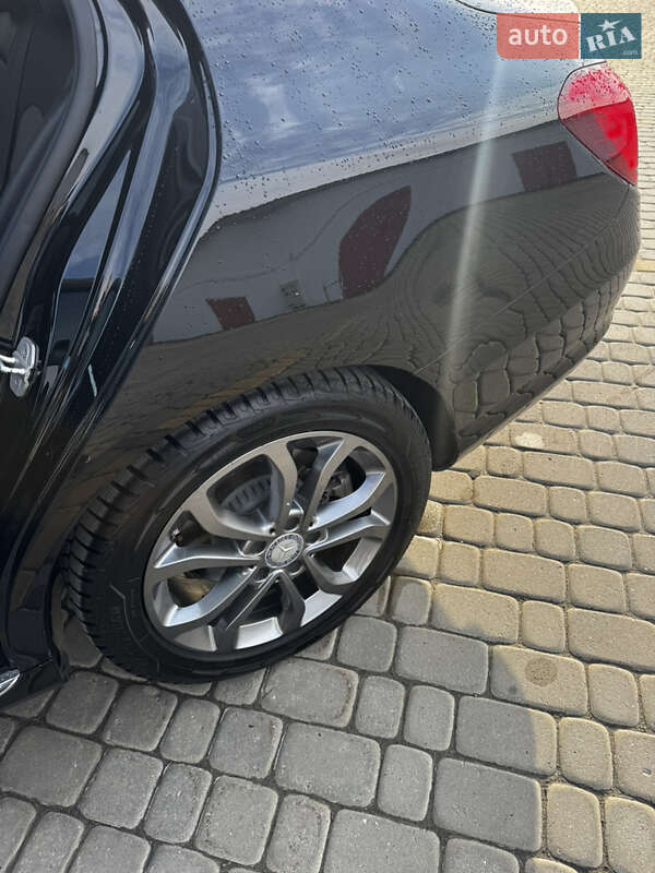 Седан Mercedes-Benz C-Class 2016 в Львові
