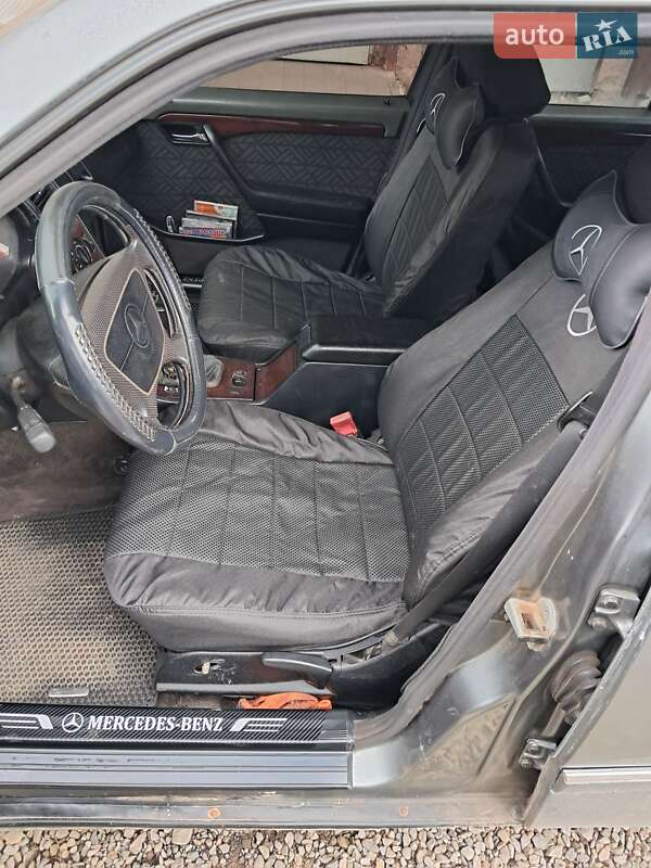 Седан Mercedes-Benz C-Class 1995 в Калуше