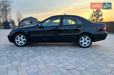 Седан Mercedes-Benz C-Class 2005 в 