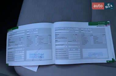 Седан Mercedes-Benz C-Class 2005 в 