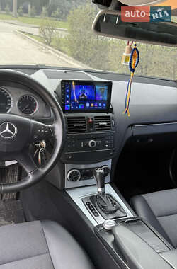 Седан Mercedes-Benz C-Class 2009 в 