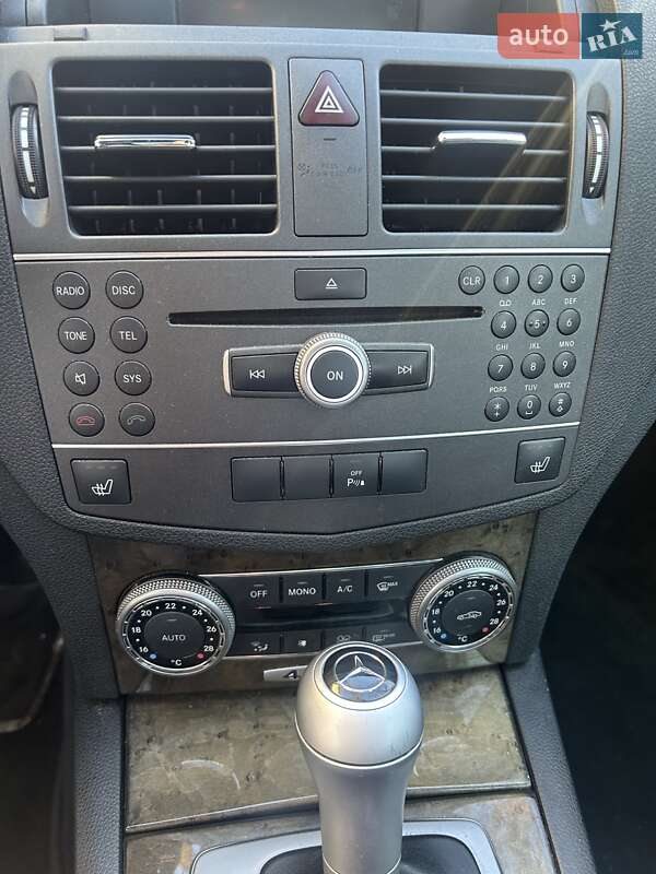 Седан Mercedes-Benz C-Class 2011 в Киеве