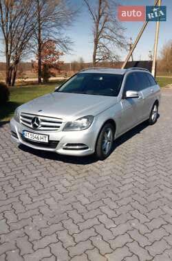 Універсал Mercedes-Benz C-Class 2012 в 