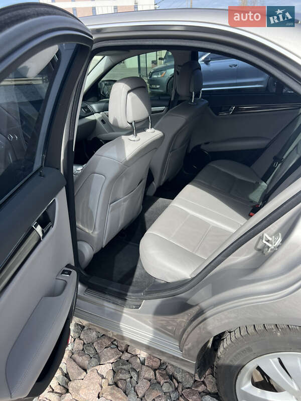 Седан Mercedes-Benz C-Class 2008 в Киеве