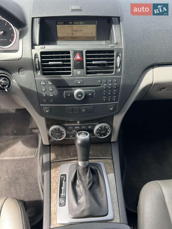 Седан Mercedes-Benz C-Class 2008 в Киеве