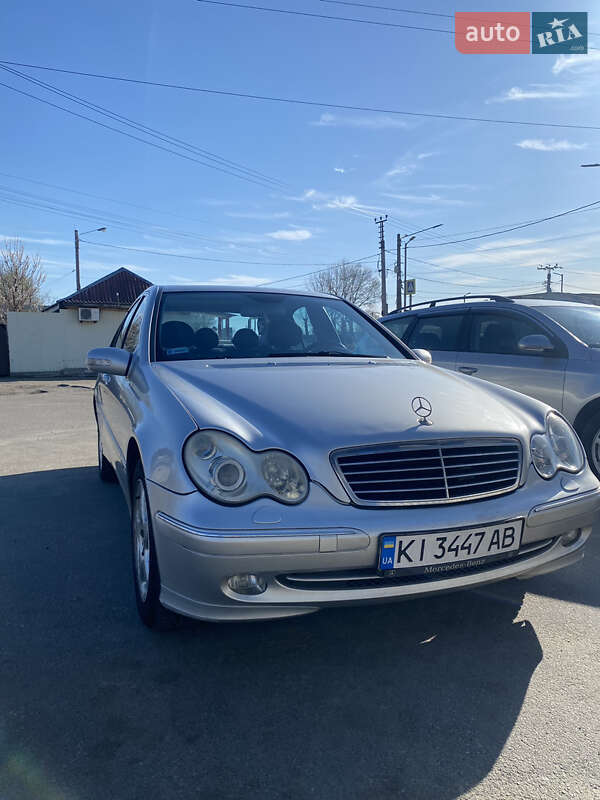 Mercedes-Benz C-Class 2003