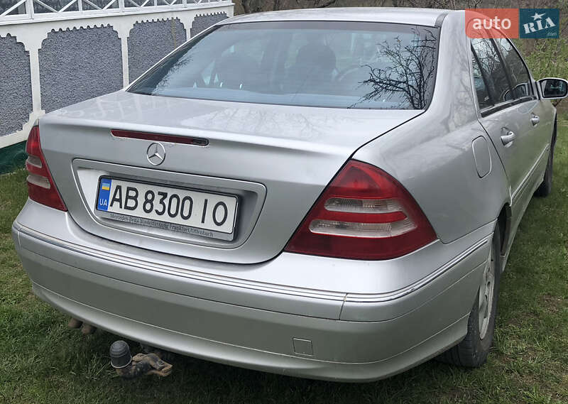 Седан Mercedes-Benz C-Class 2001 в Виннице