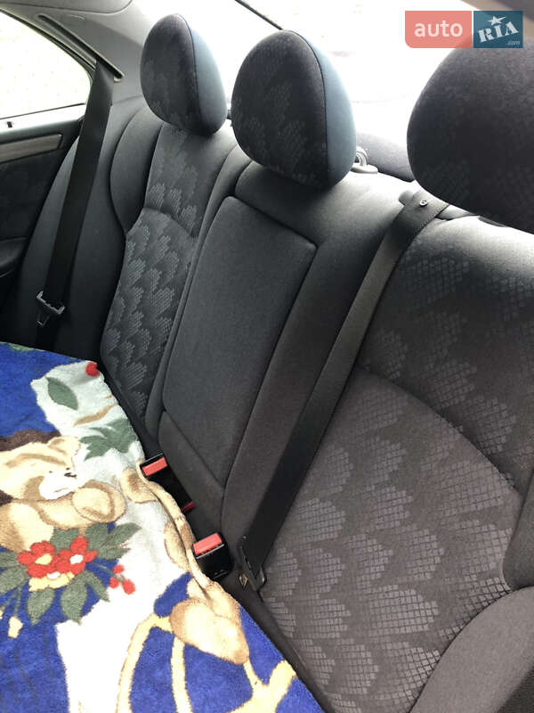Седан Mercedes-Benz C-Class 2001 в Виннице