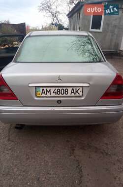 Седан Mercedes-Benz C-Class 1997 в 