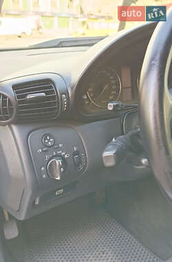 Универсал Mercedes-Benz C-Class 2004 в 